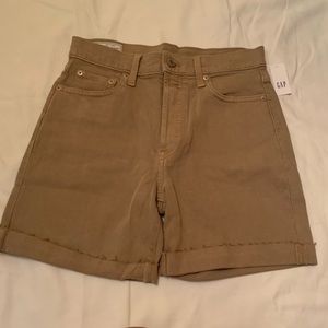 Gap High Rise shorts